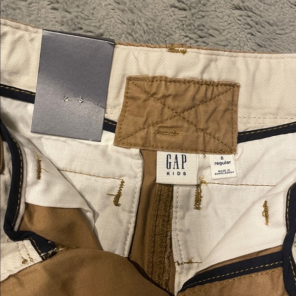 GAP Kids Youth 8 Shorts NWT - Picture 3 of 4